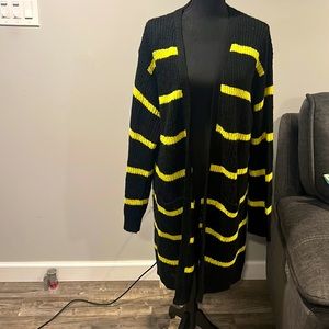 Cardigan Black and bright yellow Plus Size 2x